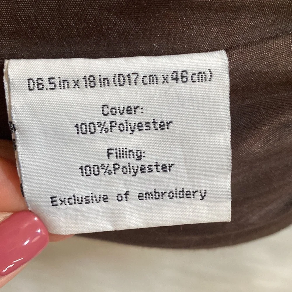 4 Elegant Decorative Pillow Set in Gray/silver and Brown